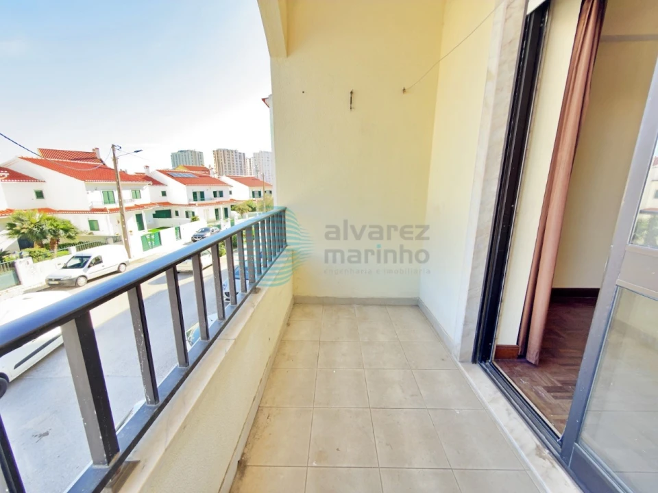 Apartamento T2 para Arrendamento em Carregado e Cadafais Foto 13