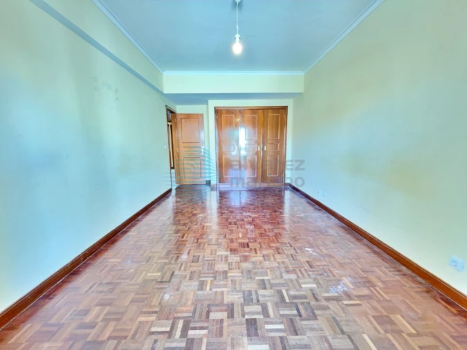 Apartamento T2 para Arrendamento em Carregado e Cadafais Foto 12