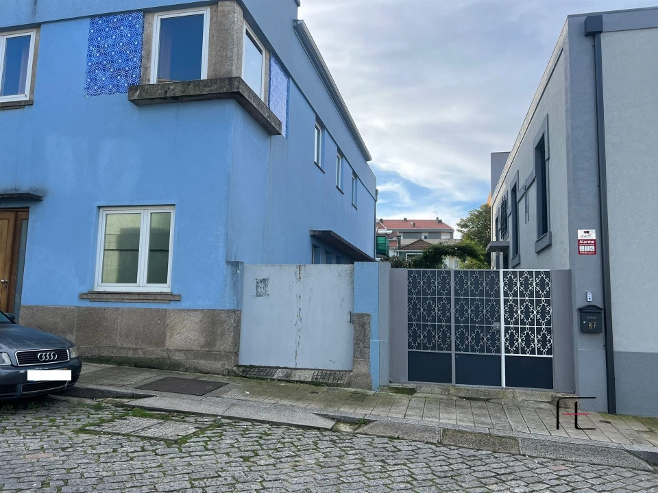 Moradia T3 para Venda em Paranhos Foto 2