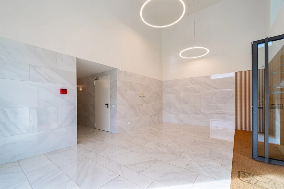 Apartamento T0 para Venda em Campanhã Foto 19