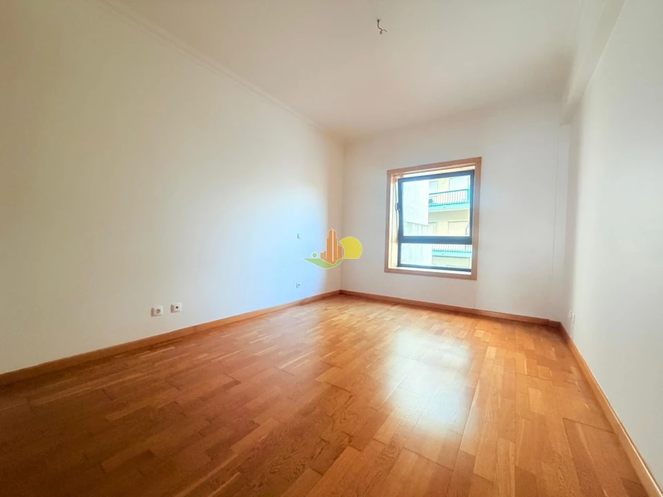 Apartamento T2 para Venda em Buarcos Foto 26