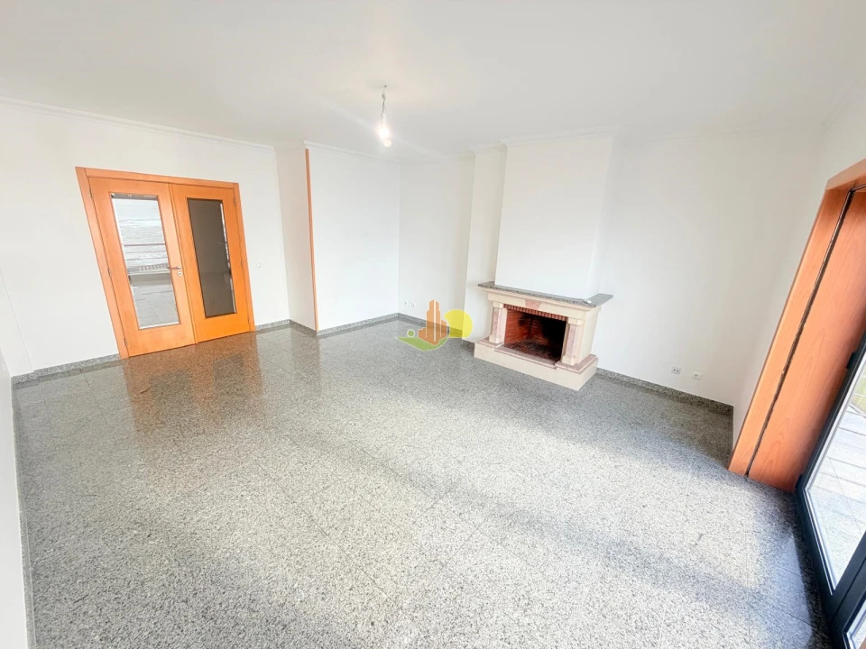 Apartamento T2 para Venda em Buarcos Foto 20