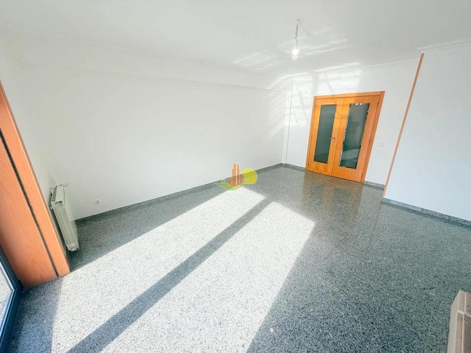 Apartamento T2 para Venda em Buarcos Foto 19