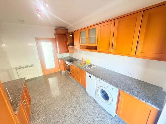 Apartamento T2 para Venda em Buarcos Foto 4