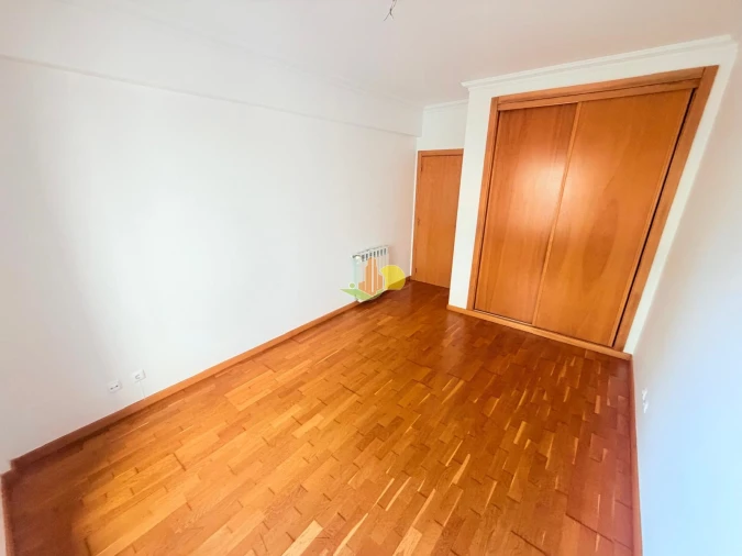 Apartamento T2 para Venda em Buarcos Foto 25