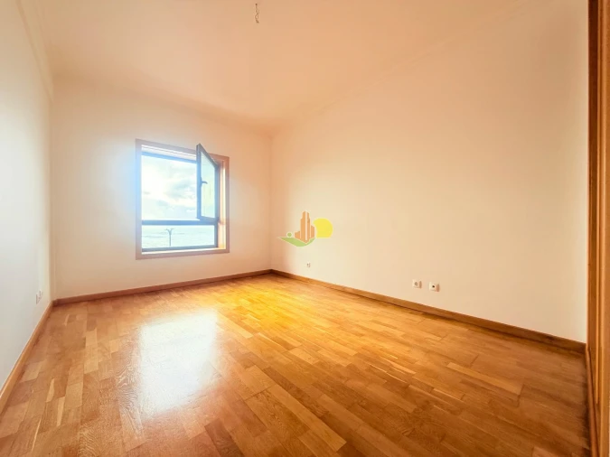 Apartamento T2 para Venda em Buarcos Foto 33