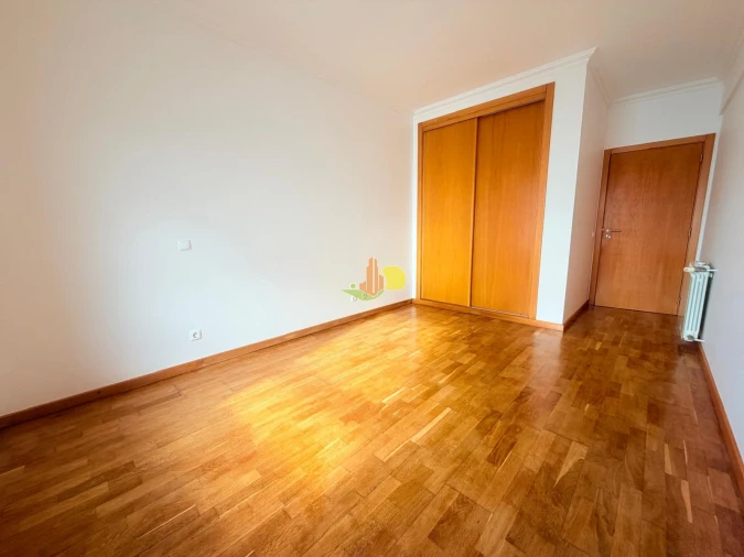 Apartamento T2 para Venda em Buarcos Foto 32