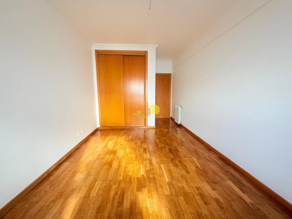 Apartamento T2 para Venda em Buarcos Foto 34