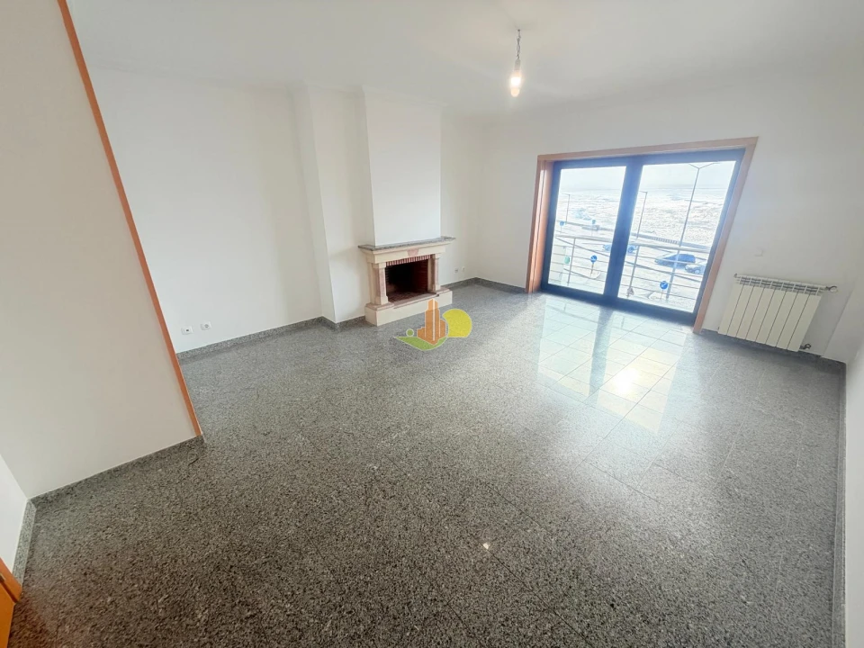 Apartamento T2 para Venda em Buarcos Foto 9