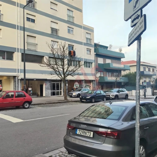 Apartamento T3 para Venda em Azurem Foto 3