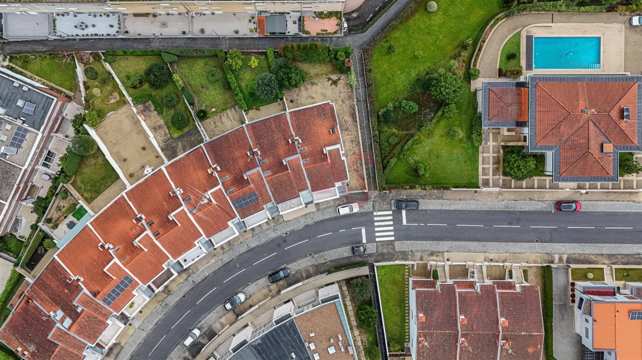 Moradia T3 para Venda em Mesão Frio Foto 28