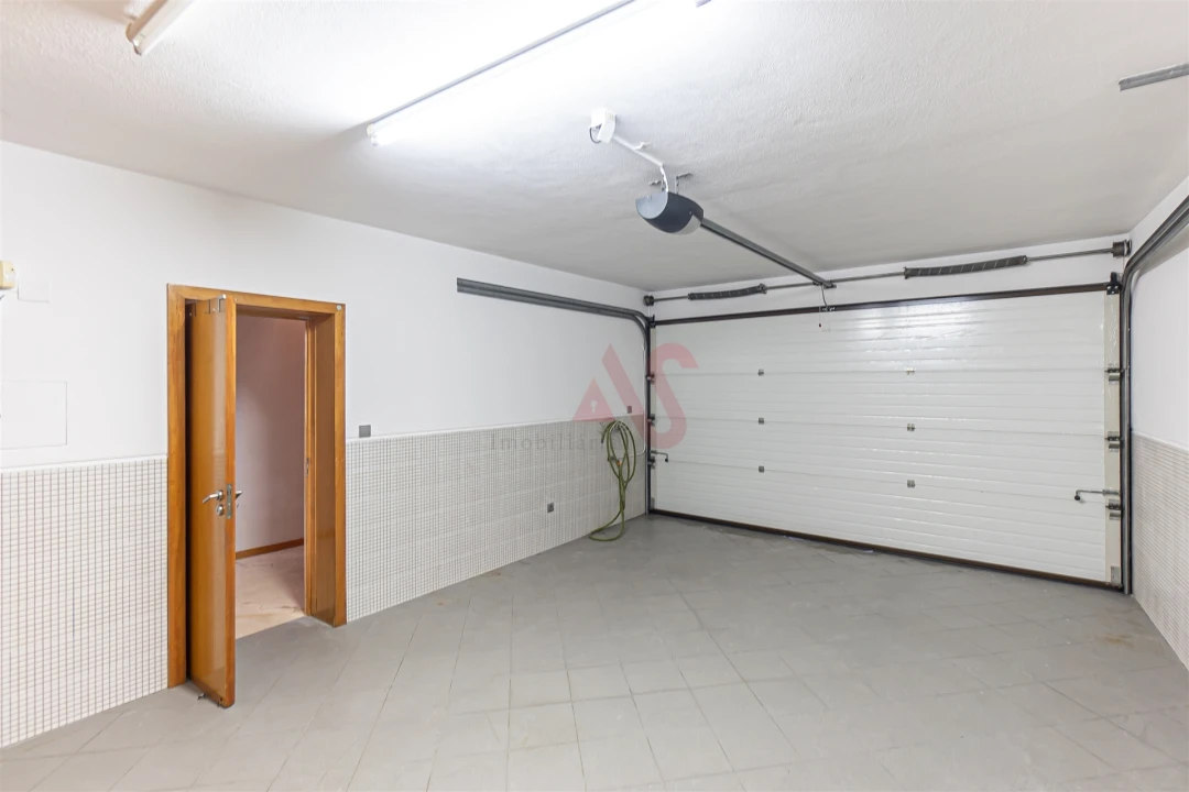 Moradia T3 para Venda em Mesão Frio Foto 26