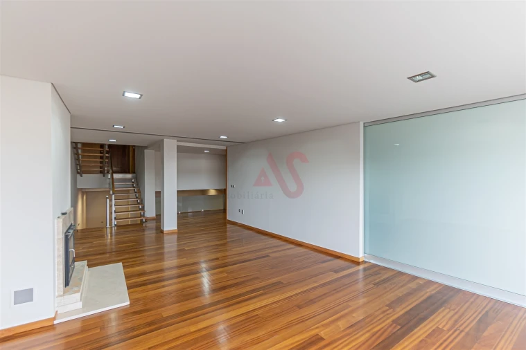 Moradia T3 para Venda em Mesão Frio Foto 19