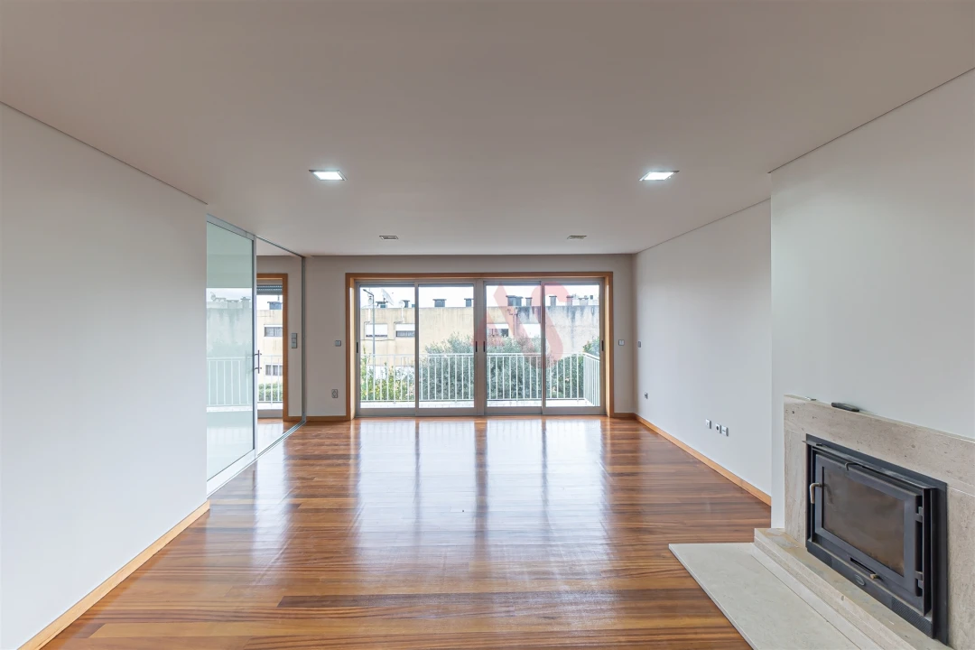 Moradia T3 para Venda em Mesão Frio Foto 14