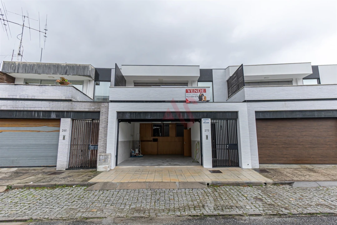 Moradia T3 para Venda em Mesão Frio Foto 27