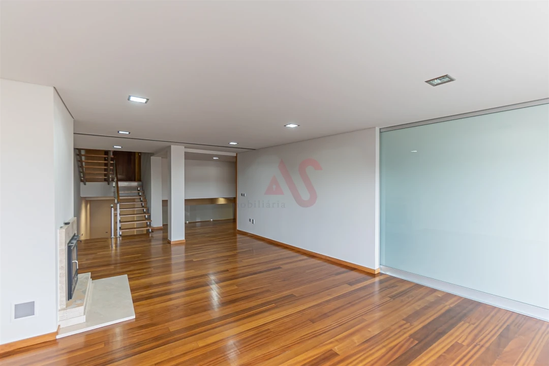 Moradia T3 para Venda em Mesão Frio Foto 19