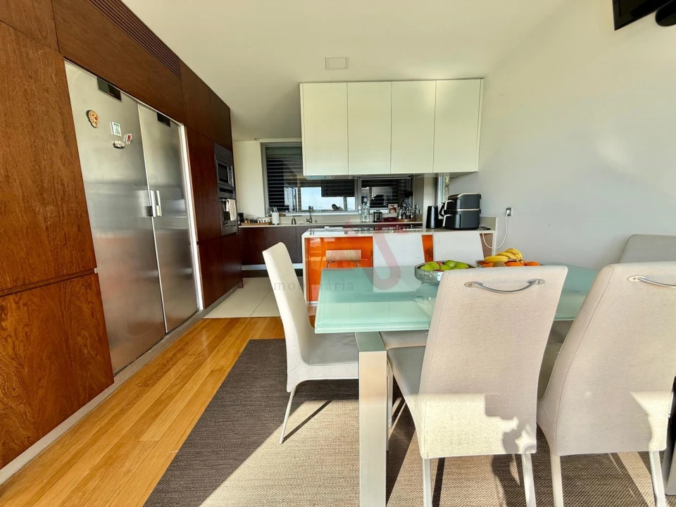 Moradia T4 para Venda em Azurem Foto 11