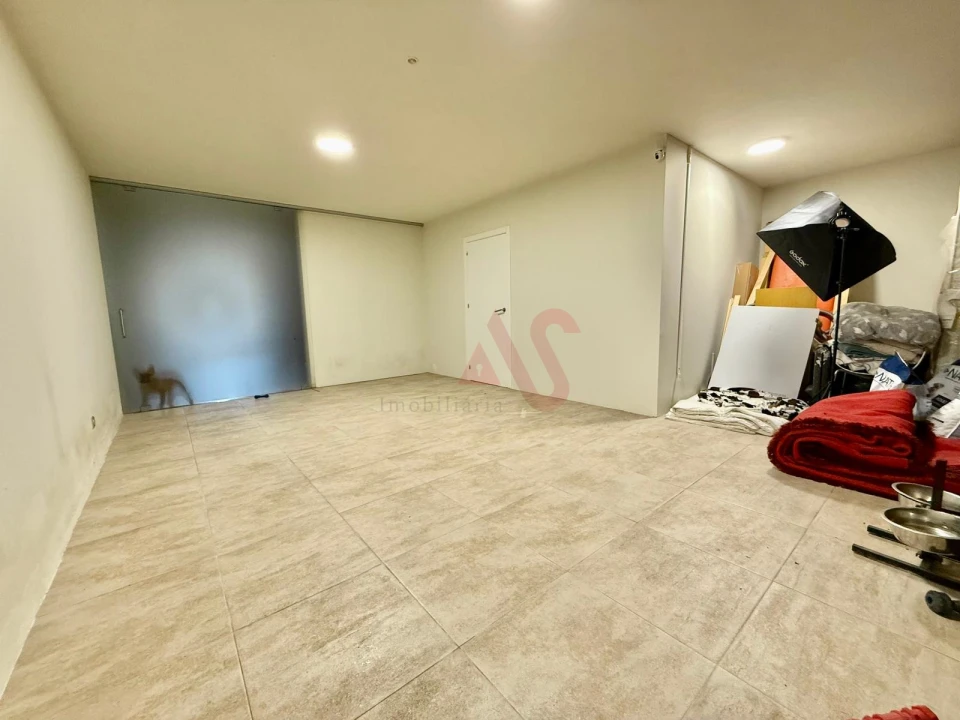 Moradia T4 para Venda em Azurem Foto 18