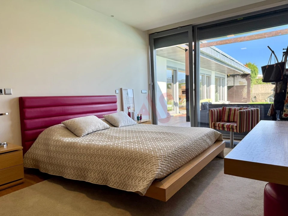 Moradia T4 para Venda em Azurem Foto 26