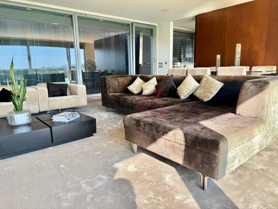 Moradia T4 para Venda em Azurem Foto 8