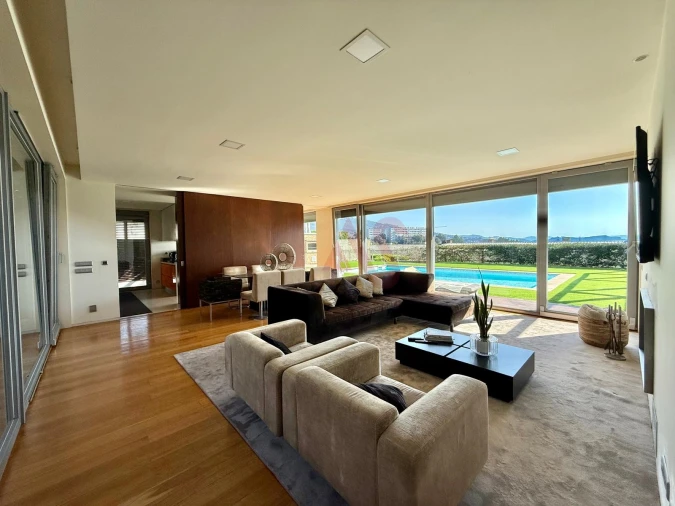 Moradia T4 para Venda em Azurem Foto 1