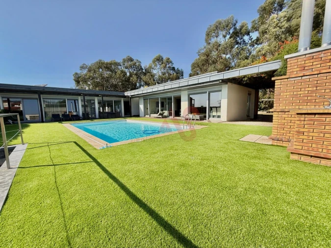 Moradia T4 para Venda em Azurem Foto 7