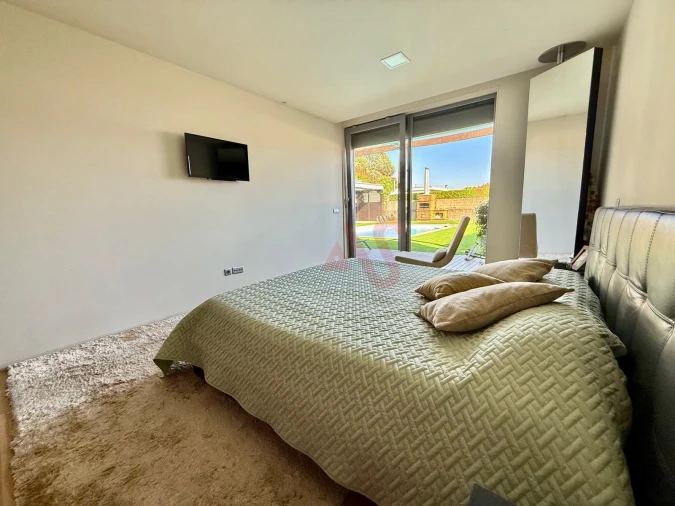 Moradia T4 para Venda em Azurem Foto 20