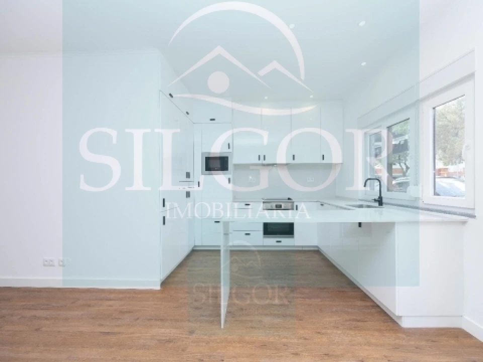 Apartamento T0 para Venda em Baixa da Banheira e Vale da Amoreira Foto 9