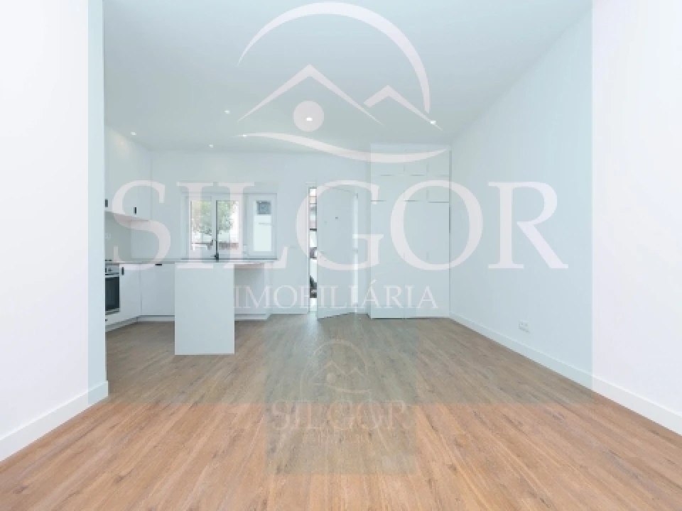 Apartamento T0 para Venda em Baixa da Banheira e Vale da Amoreira Foto 7