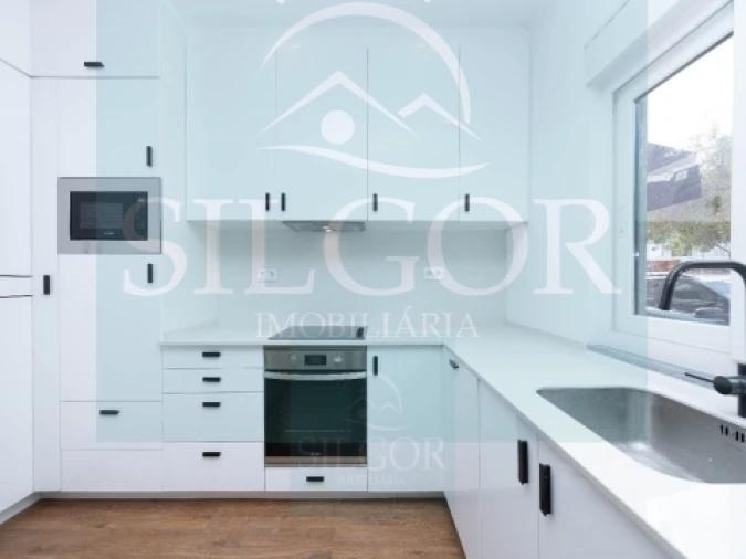 Apartamento T0 para Venda em Baixa da Banheira e Vale da Amoreira Foto 1