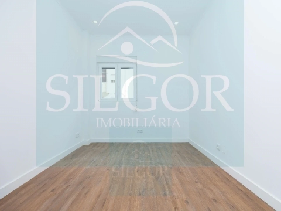 Apartamento T0 para Venda em Baixa da Banheira e Vale da Amoreira Foto 3