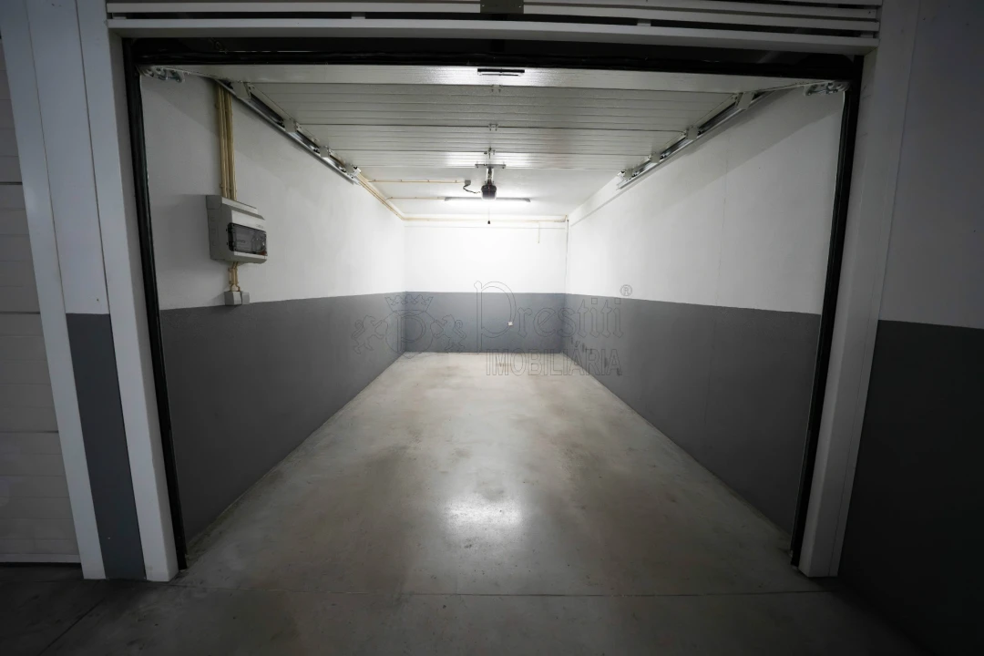 Apartamento T1 para Arrendamento em Oliveira, São Paio e São Sebastião Foto 14