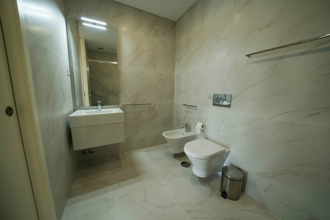 Apartamento T1 para Arrendamento em Oliveira, São Paio e São Sebastião Foto 10