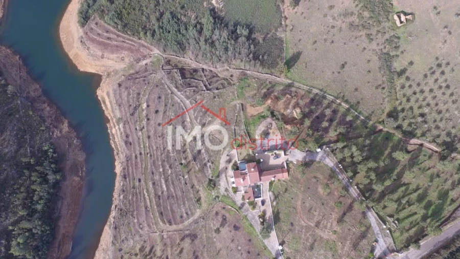 Quinta T0 para Venda em São Salvador da Aramenha Foto 1