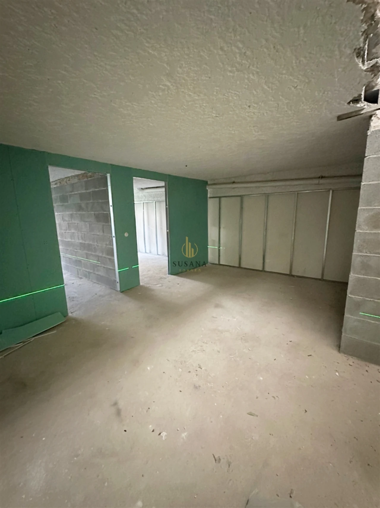 Apartamento T4 para Venda em Viseu Foto 8