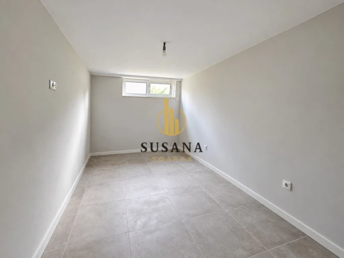 Apartamento T4 para Venda em Viseu Foto 22