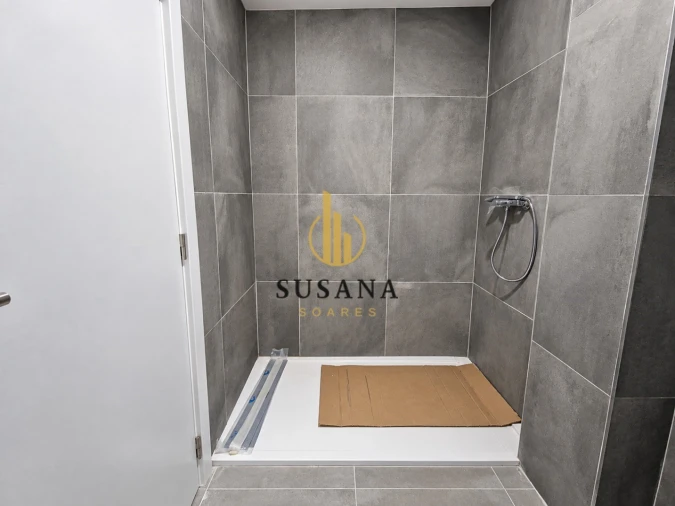 Apartamento T4 para Venda em Viseu Foto 10