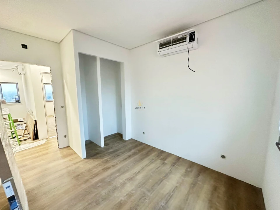 Apartamento T2 para Venda em Abraveses Foto 7