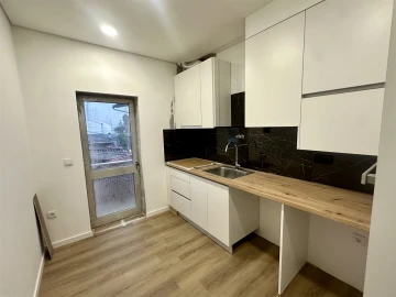 Apartamento T2 para Venda em Abraveses