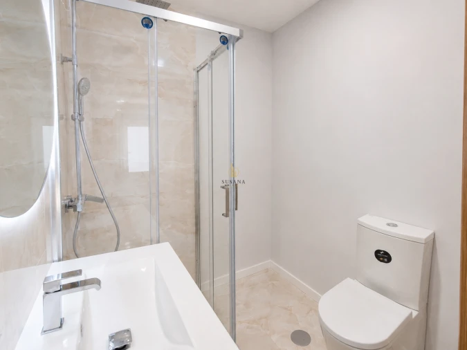 Apartamento T1 para Venda em Cavernães Foto 6