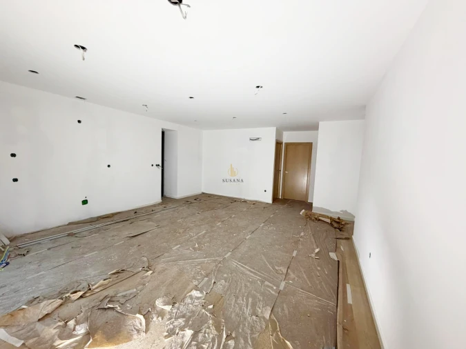 Apartamento T1 para Venda em Cavernães