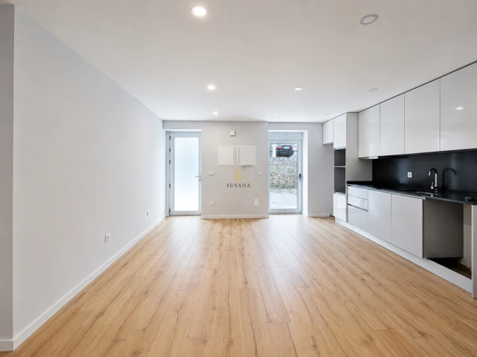 Apartamento T1 para Venda em Cavernães Foto 2