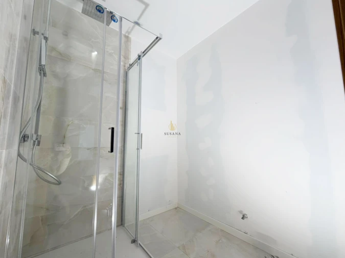 Apartamento T1 para Venda em Cavernães Foto 3