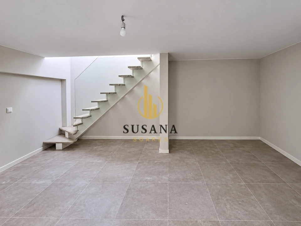 Apartamento T4 para Venda em Viseu Foto 24