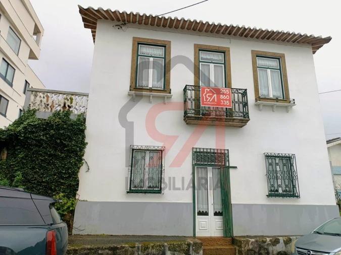 Moradia T4 para Venda em Paços de Ferreira Foto 1