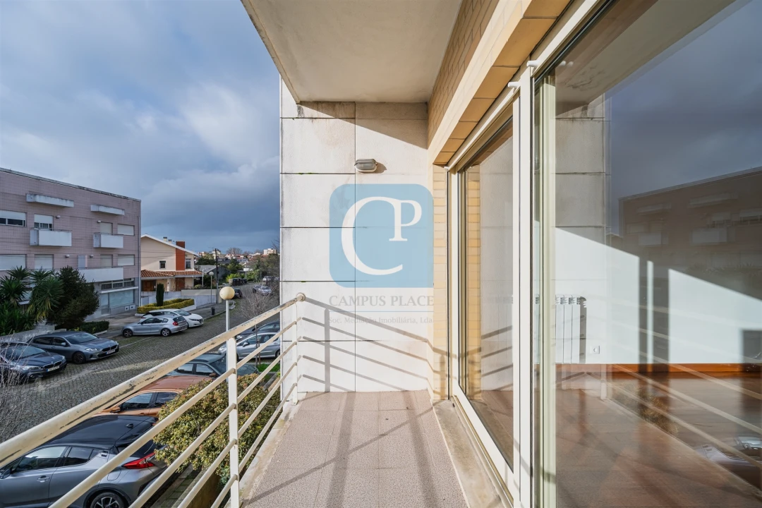 Apartamento T2 para Arrendamento em São Mamede de Infesta e Senhora da Hora Foto 2