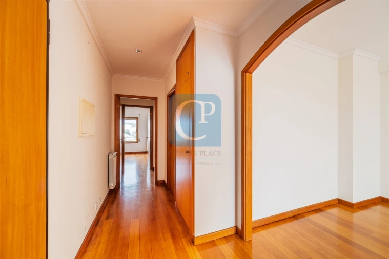 Apartamento T2 para Arrendamento em São Mamede de Infesta e Senhora da Hora Foto 12