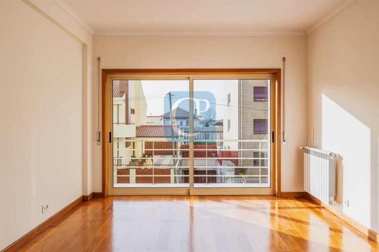 Apartamento T2 para Arrendamento em São Mamede de Infesta e Senhora da Hora Foto 3