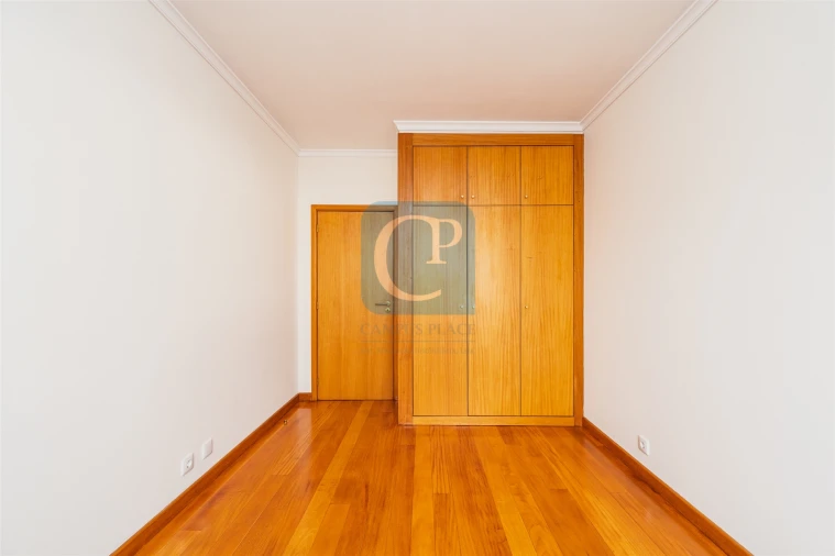 Apartamento T2 para Arrendamento em São Mamede de Infesta e Senhora da Hora Foto 15