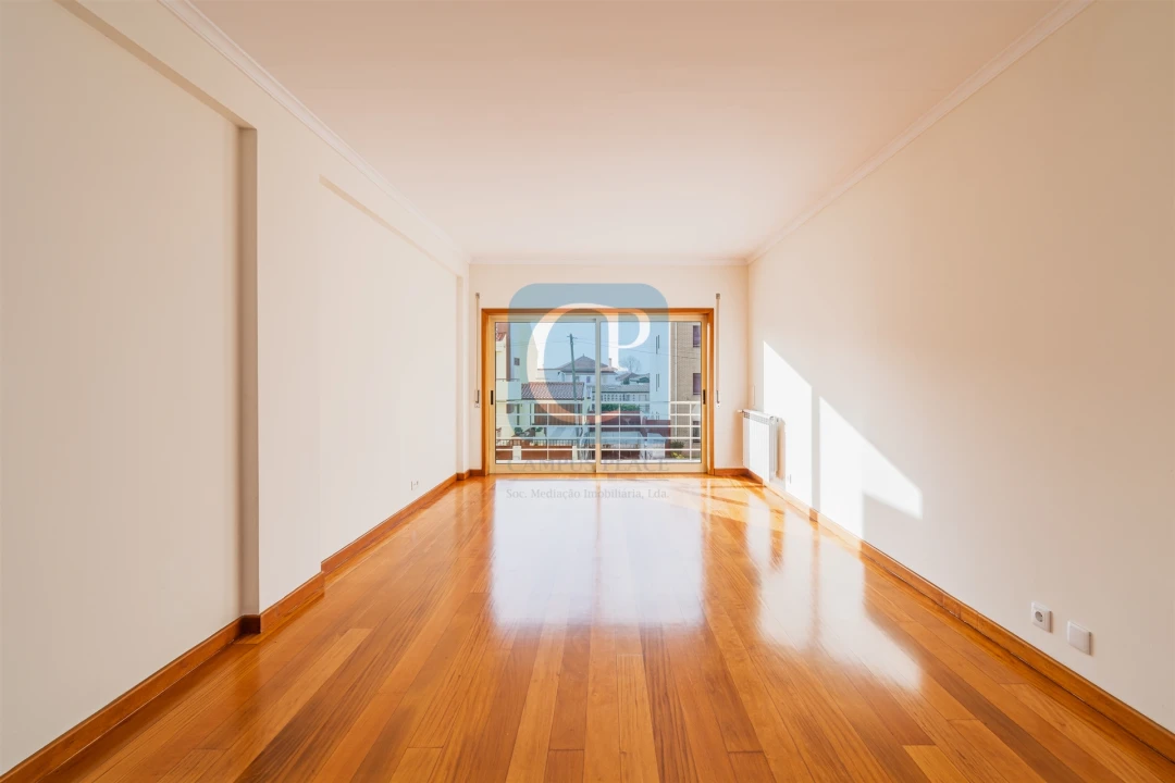 Apartamento T2 para Arrendamento em São Mamede de Infesta e Senhora da Hora Foto 4